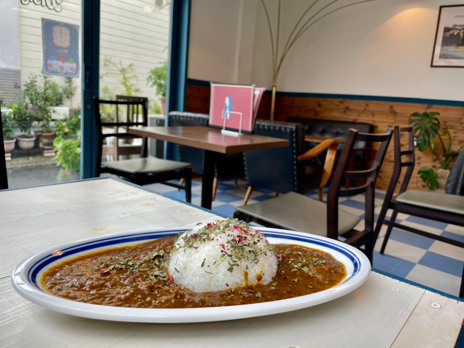 工務店から変身！DIYで創り上げたアメリカンレストラン「spice curry pasta&coffee Dishes」