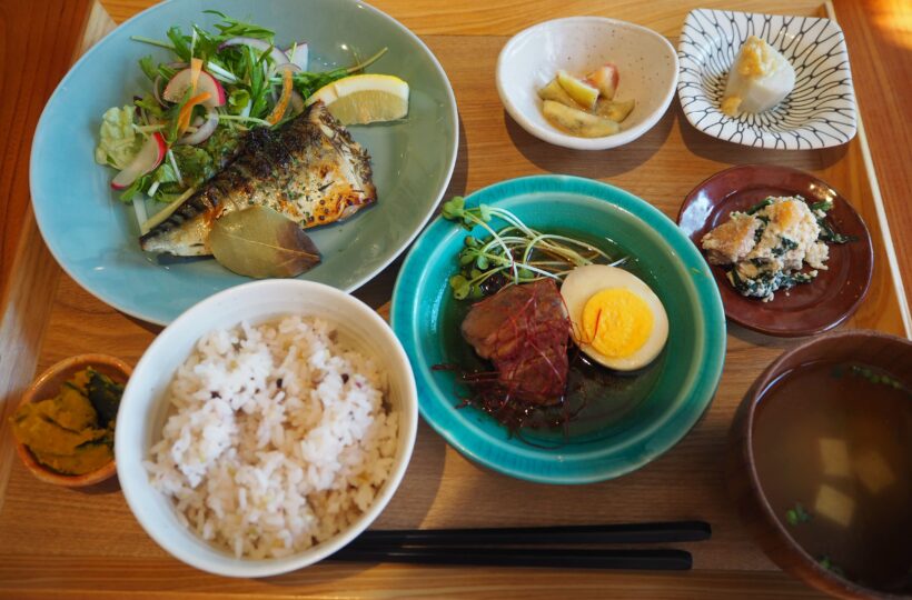 糸島・九大近くの素敵な定食屋さん「食堂マウンテンマウンテン」で身体に優しいお食事を！