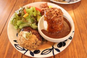ビーフ100％ハンバーグや生姜が主役のジンジャーエールが美味しい、非日常を楽しめる志摩・芥屋のお店「レストランカフェ BeaSun」
