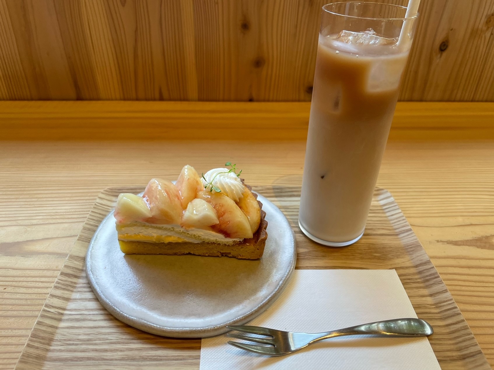 西区・徳永｜季節のフルーツを使ったタルトが美味しいカフェ「frutta」