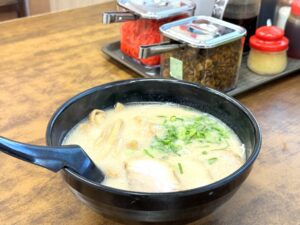 【糸島・潤】人気のトッピングはシャキシャキの“めんま”♪糸島で長浜ラーメンを食べるなら「長浜ラーメン 力 潤店」がおすすめ